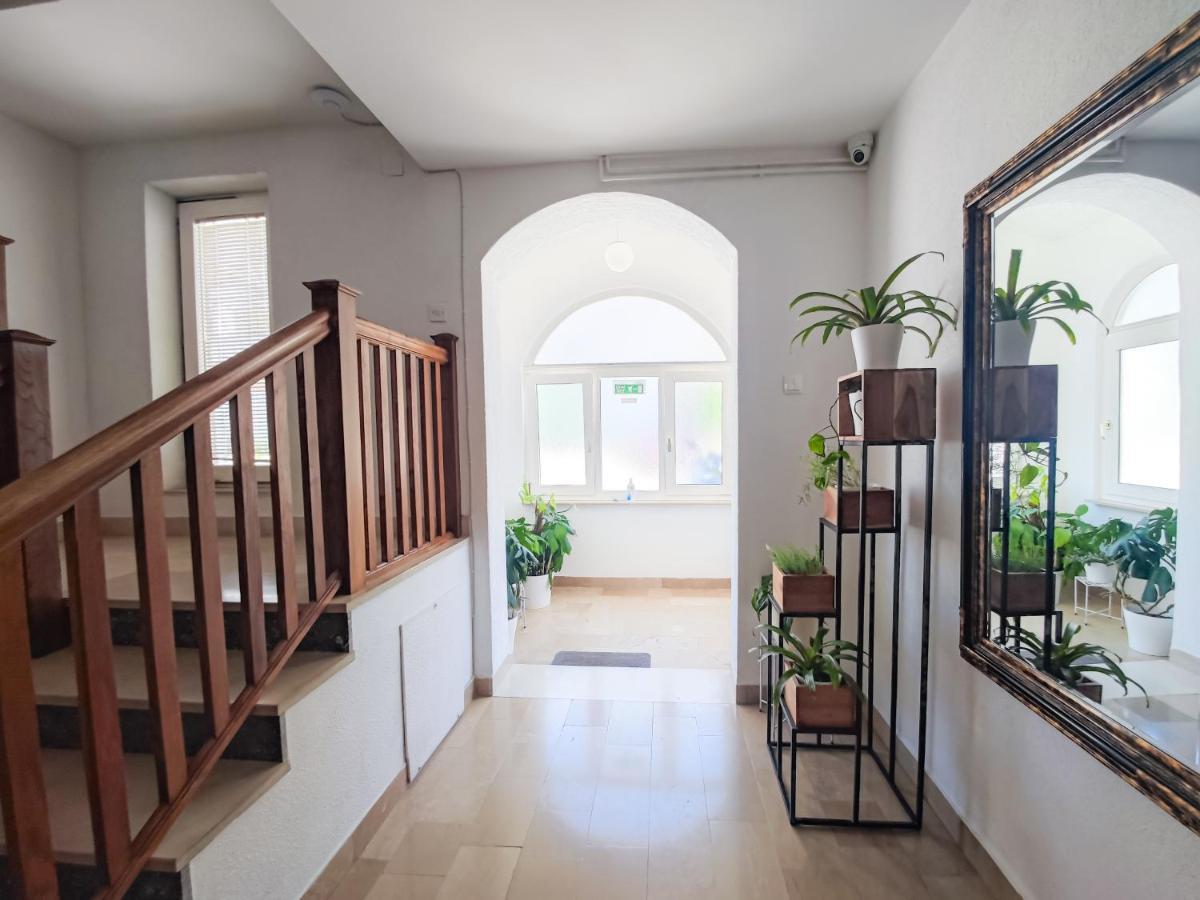 B&B villa IVONA 2 Baška Voda Exteriör bild