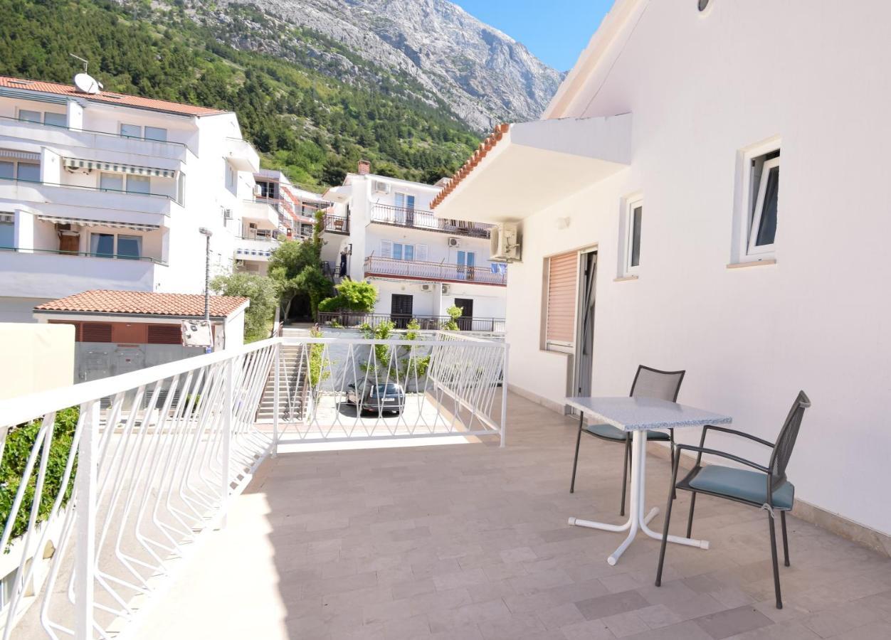 B&B villa IVONA 2 Baška Voda Exteriör bild