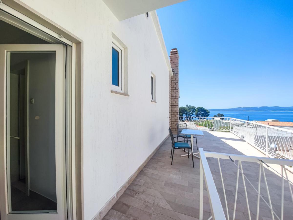 B&B villa IVONA 2 Baška Voda Exteriör bild